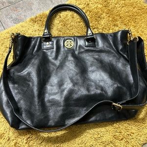 Cute barely used black TB bag